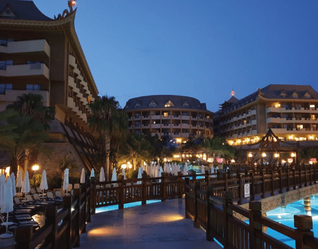 Yuppi-Tatil-Royal-Dragon-Otel-Side-1